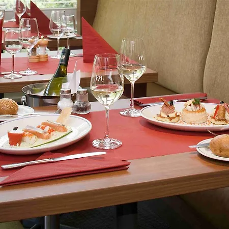 מלון Mercure Hardtberg 4*