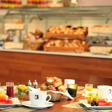 Mercure Hardtberg מלון