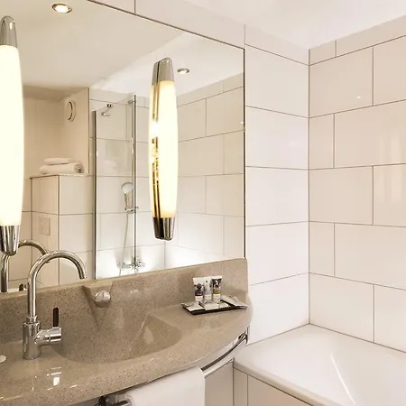 Mercure Hardtberg מלון 4*